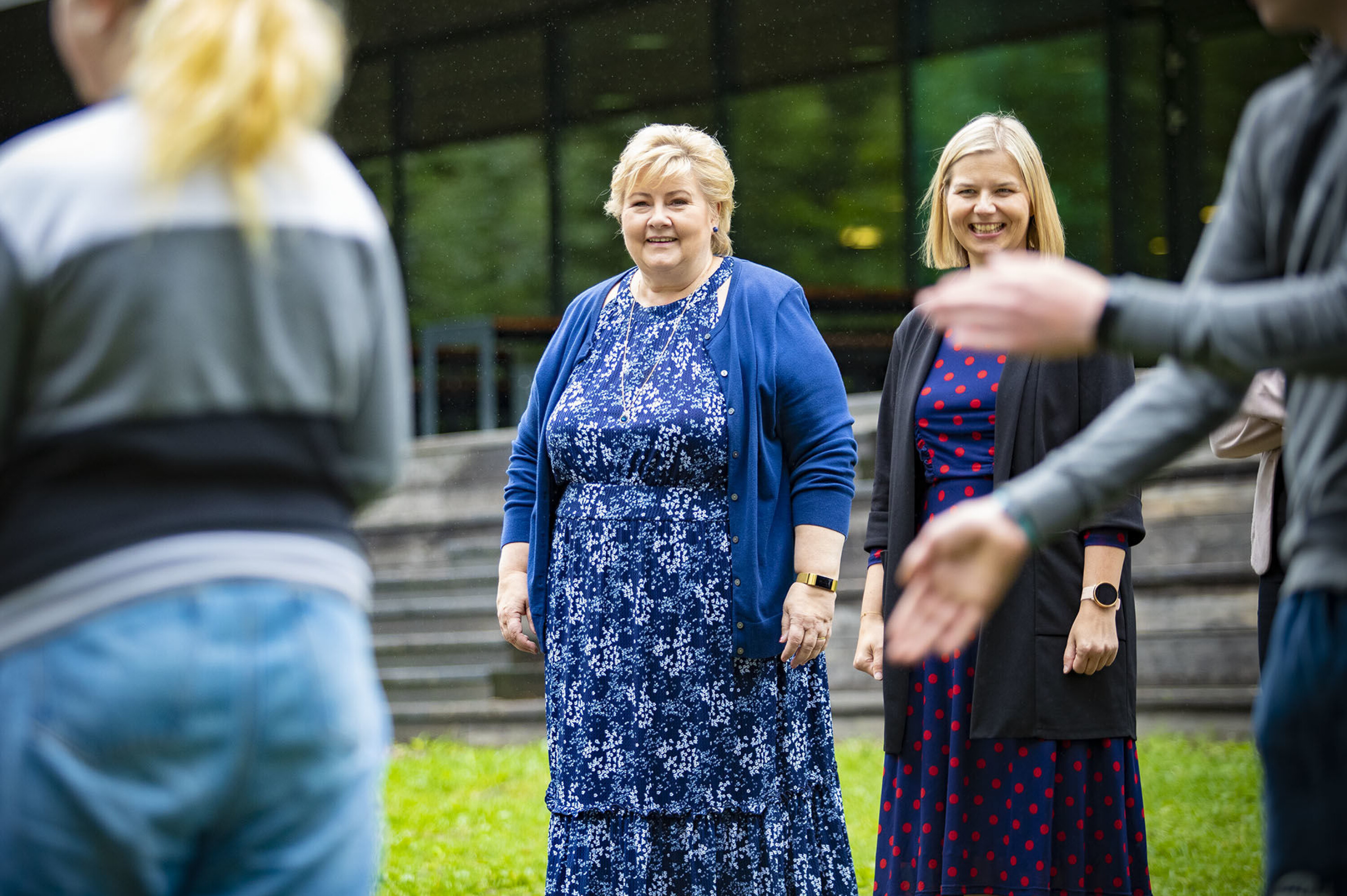 Statsministeren på sommerskole-besøk: – Et foregangseksempel!