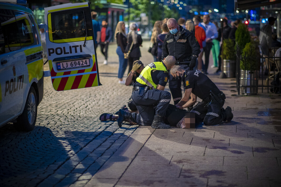 ARRESTERT: Politiet har igjen fått børstet støvet av arrestasjonsteknikkene på byen i Drammen. ARRESTERT: Politiet har igjen fått børstet støvet av arrestasjonsteknikkene på byen i Drammen.