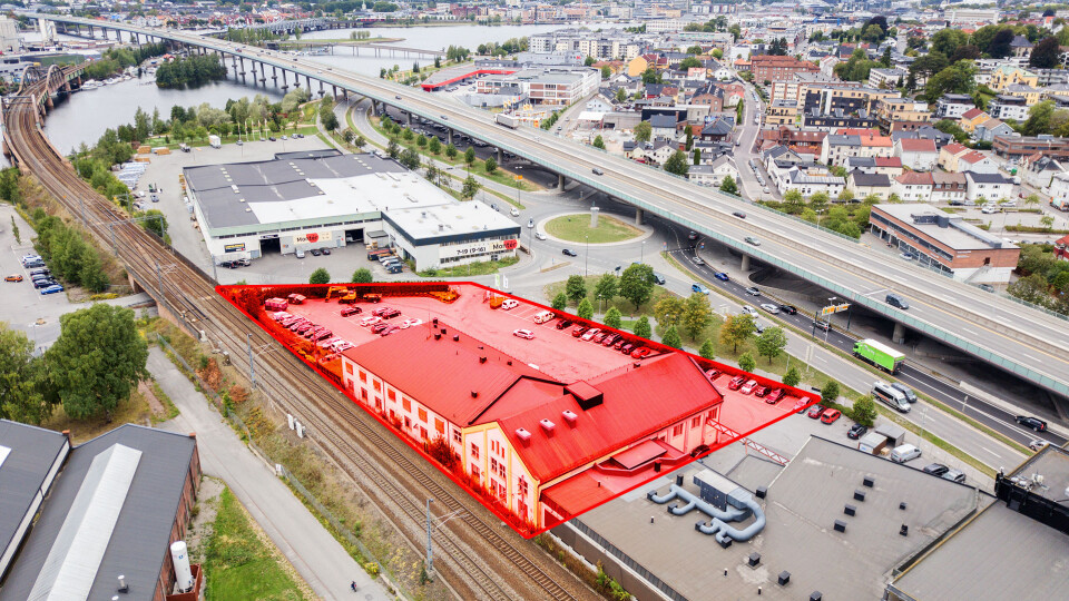 LOKALT OG SENTRALT: Ganske Enkelt holder til mellom Montér og det gamle Osram-bygget på Brakerøya, tett på E18.