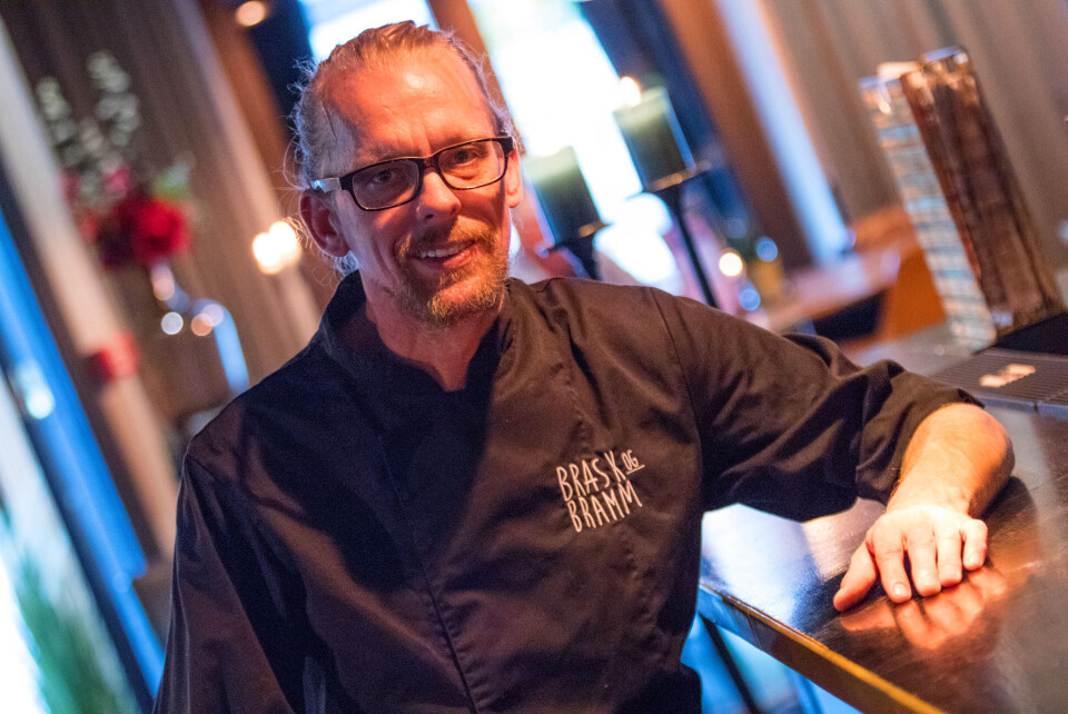 Forøvrig finner man guacamole, jalapenos, løk, tomat og rømme blant ingrediensene - alt lekkert dandert på en sort, flat steintallerken. Brask og Bram kan forøvrig friste med Burger-fredag, hvor alt på burgermenyen fås til 149 kroner.