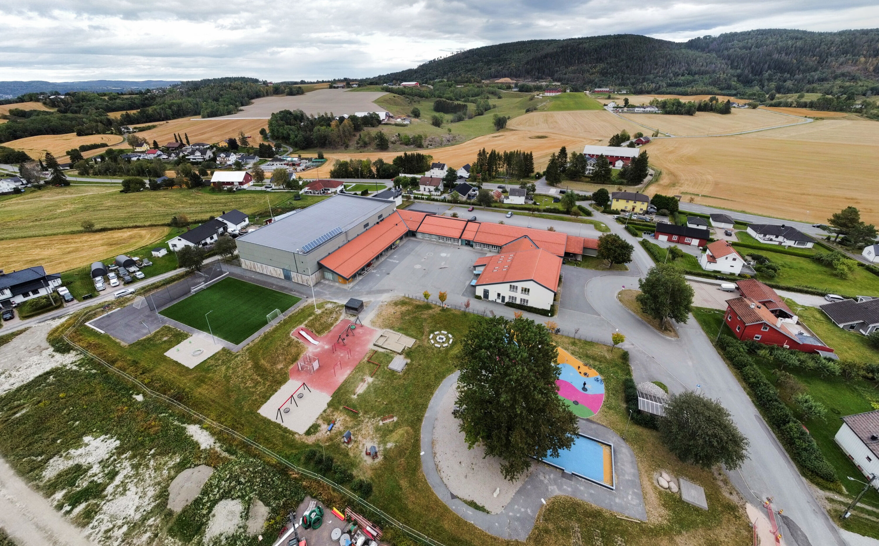 HVOR SKAL ELEVENE GÅ? Elevene ved Skoger barneskole går en usikker ungdomsskole-fremtid i møte.