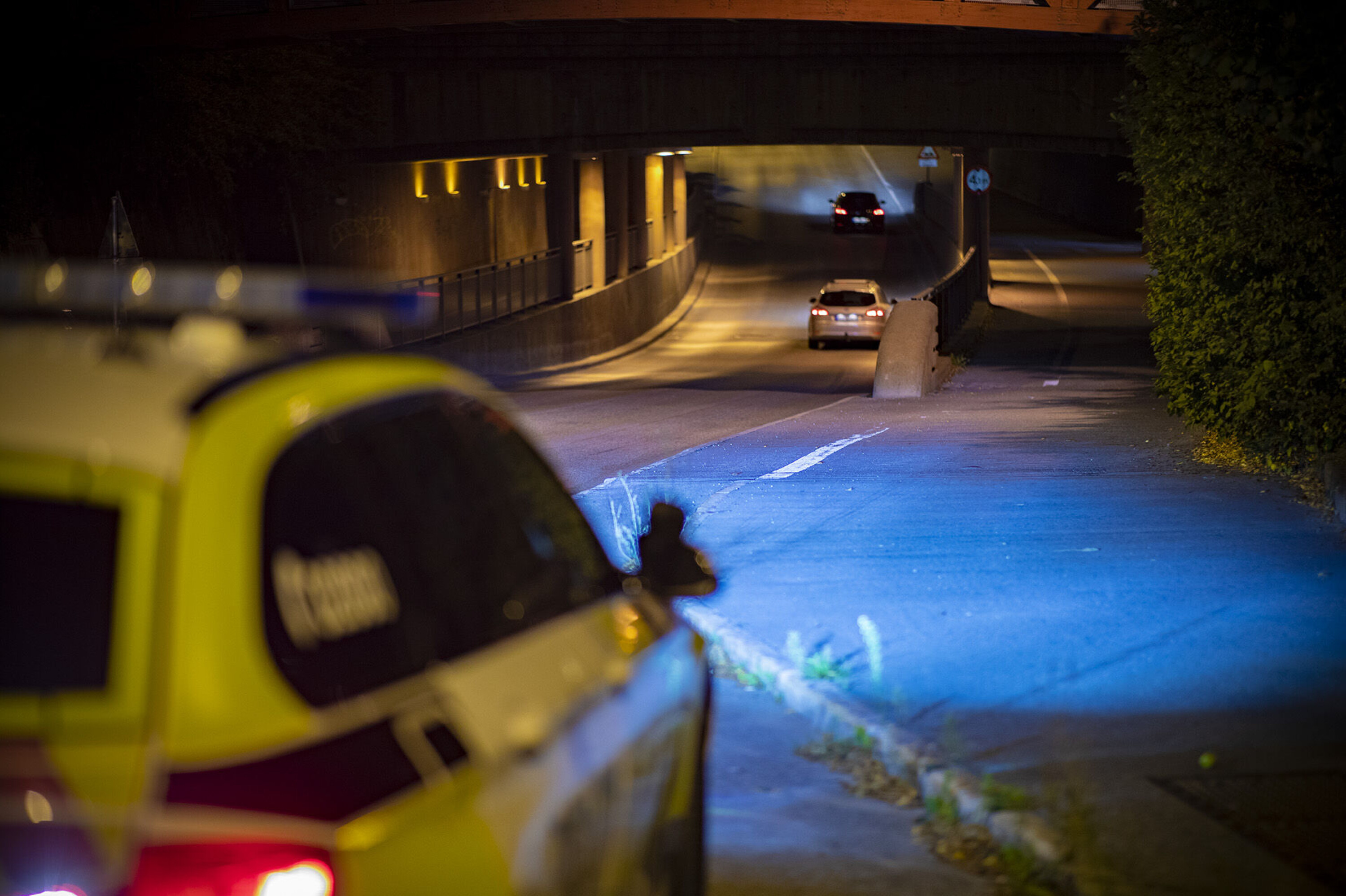ÅSTEDET: Det var i brukaret foran i bildet at mannen skal ha krasjet og falt av.