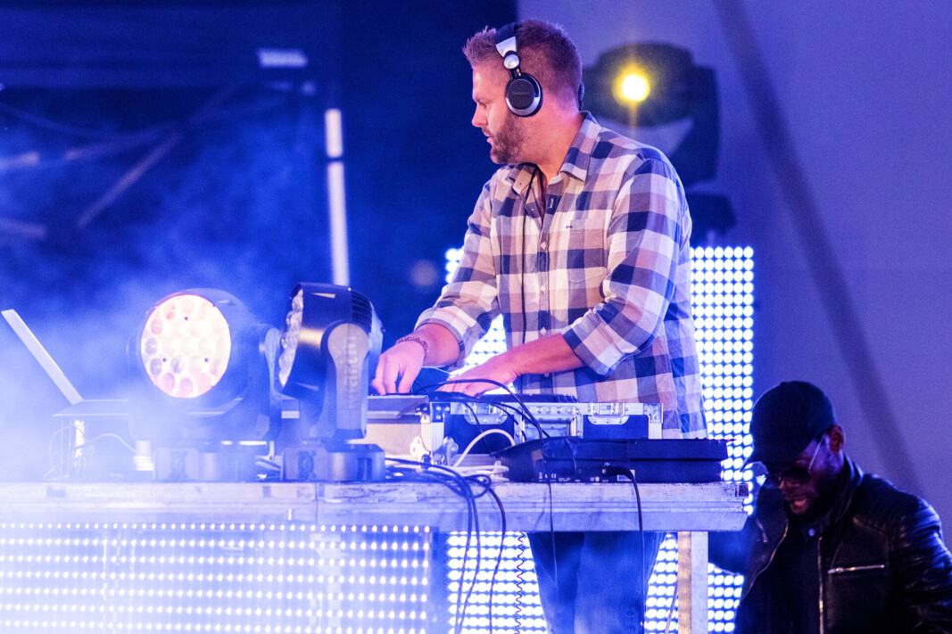 <span class=" italic" data-lab-italic_desktop="italic"><span class=" font-weight-bold" data-lab-font_weight_desktop="font-weight-bold">DJ: </span>Bjørn Morgan Johansen.</span> <span class=" italic" data-lab-italic_desktop="italic"><span class=" font-weight-bold" data-lab-font_weight_desktop="font-weight-bold">DJ: </span>Bjørn Morgan Johansen.</span>