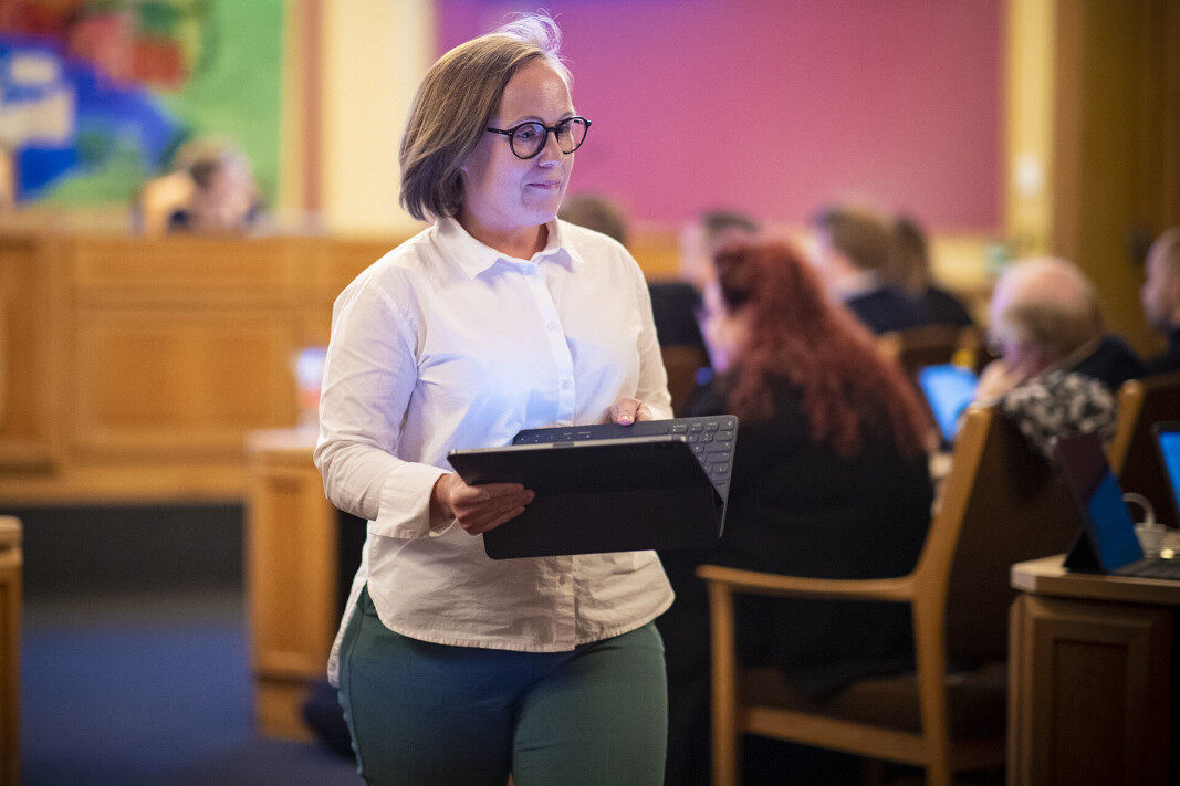 <span class=" italic" data-lab-italic_desktop="italic"><span class=" font-weight-bold" data-lab-font_weight_desktop="font-weight-bold">LIKER SYKKEL: </span>Åse Lund, ankom og forlot kommunestyret på sykkel.</span> <span class=" italic" data-lab-italic_desktop="italic"><span class=" font-weight-bold" data-lab-font_weight_desktop="font-weight-bold">LIKER SYKKEL: </span>Åse Lund, ankom og forlot kommunestyret på sykkel.</span>