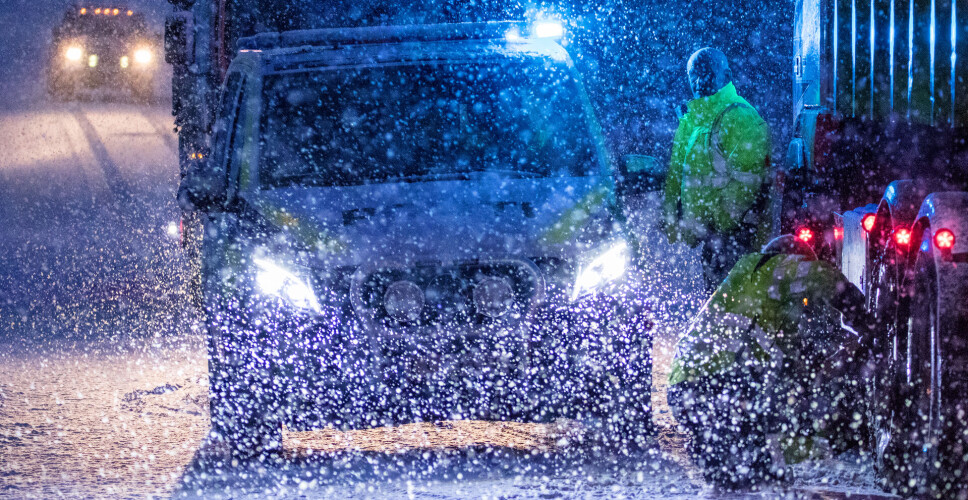 Sender ut farevarsel for snø: - Få på vinterdekkene