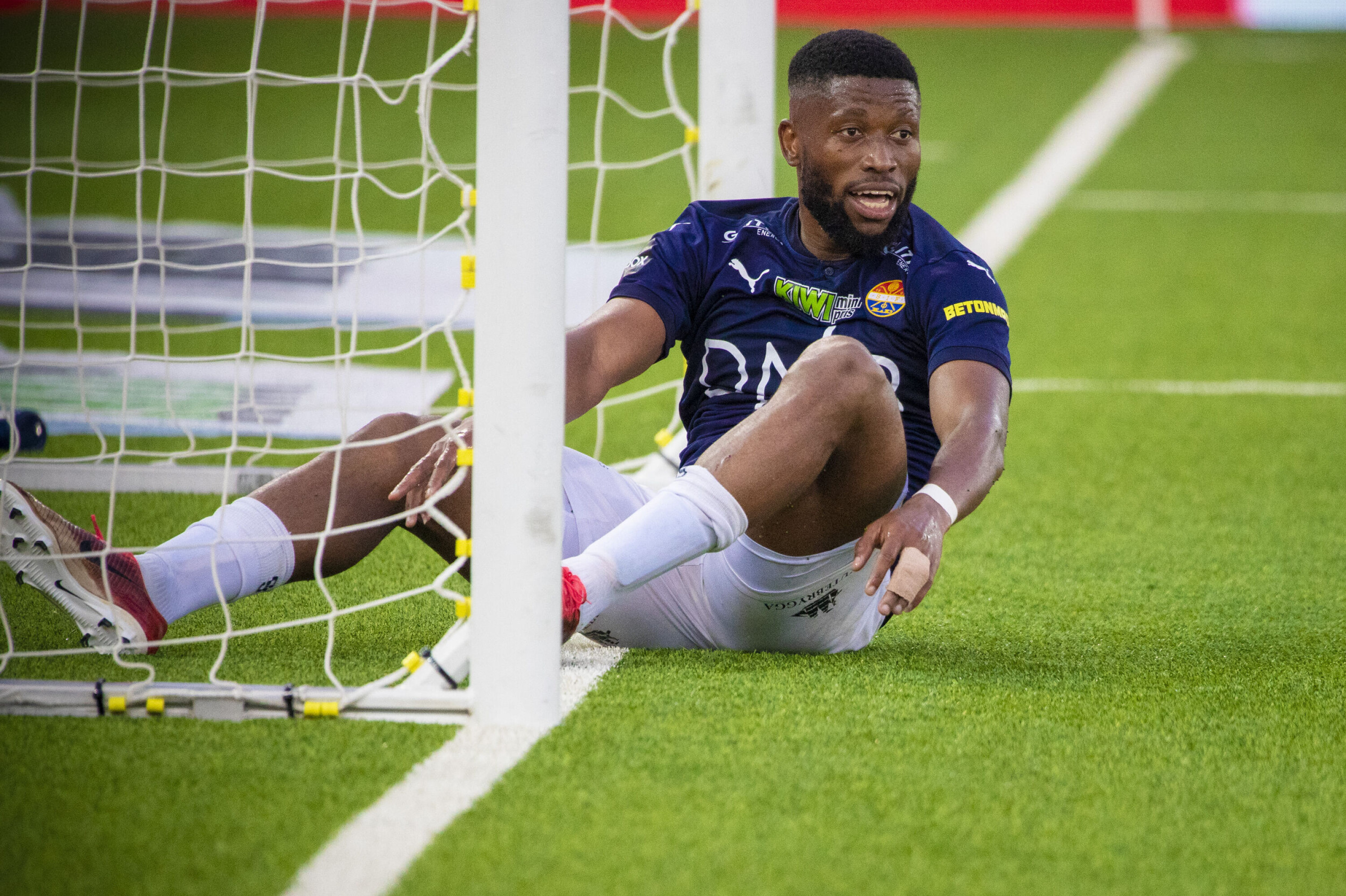 FIKK ANNULLERT MÅL: Fred Friday på offside.