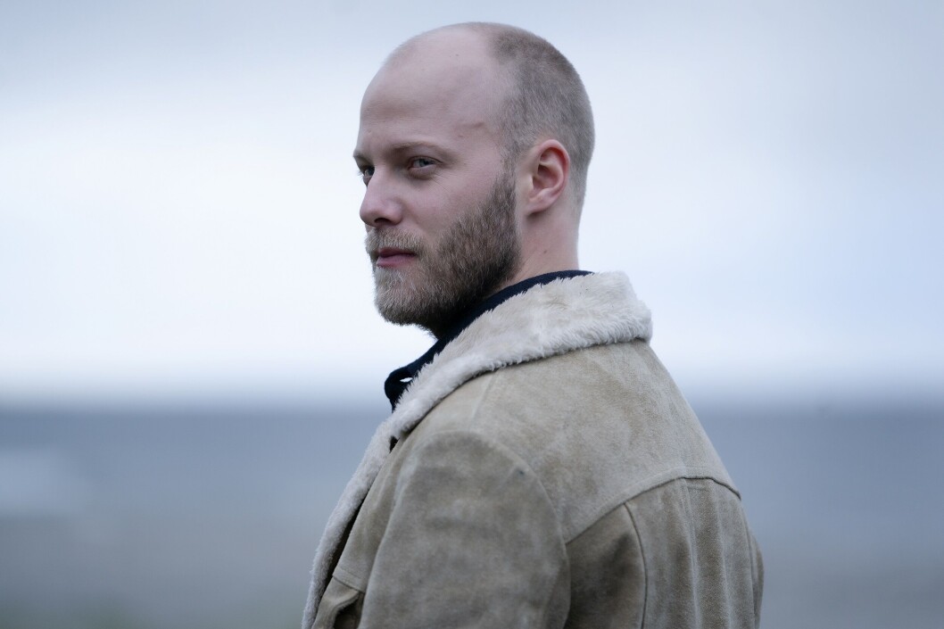 <span class=" italic" data-lab-italic_desktop="italic"><span class=" font-weight-bold" data-lab-font_weight_desktop="font-weight-bold">KJÆRESTEN:</span> Det forholdsvis uskrevne bladet Henrik Bjelland for utfolde seg som familiefar og redningsobjekt</span> <span class=" italic" data-lab-italic_desktop="italic"><span class=" font-weight-bold" data-lab-font_weight_desktop="font-weight-bold">KJÆRESTEN:</span> Det forholdsvis uskrevne bladet Henrik Bjelland for utfolde seg som familiefar og redningsobjekt</span>