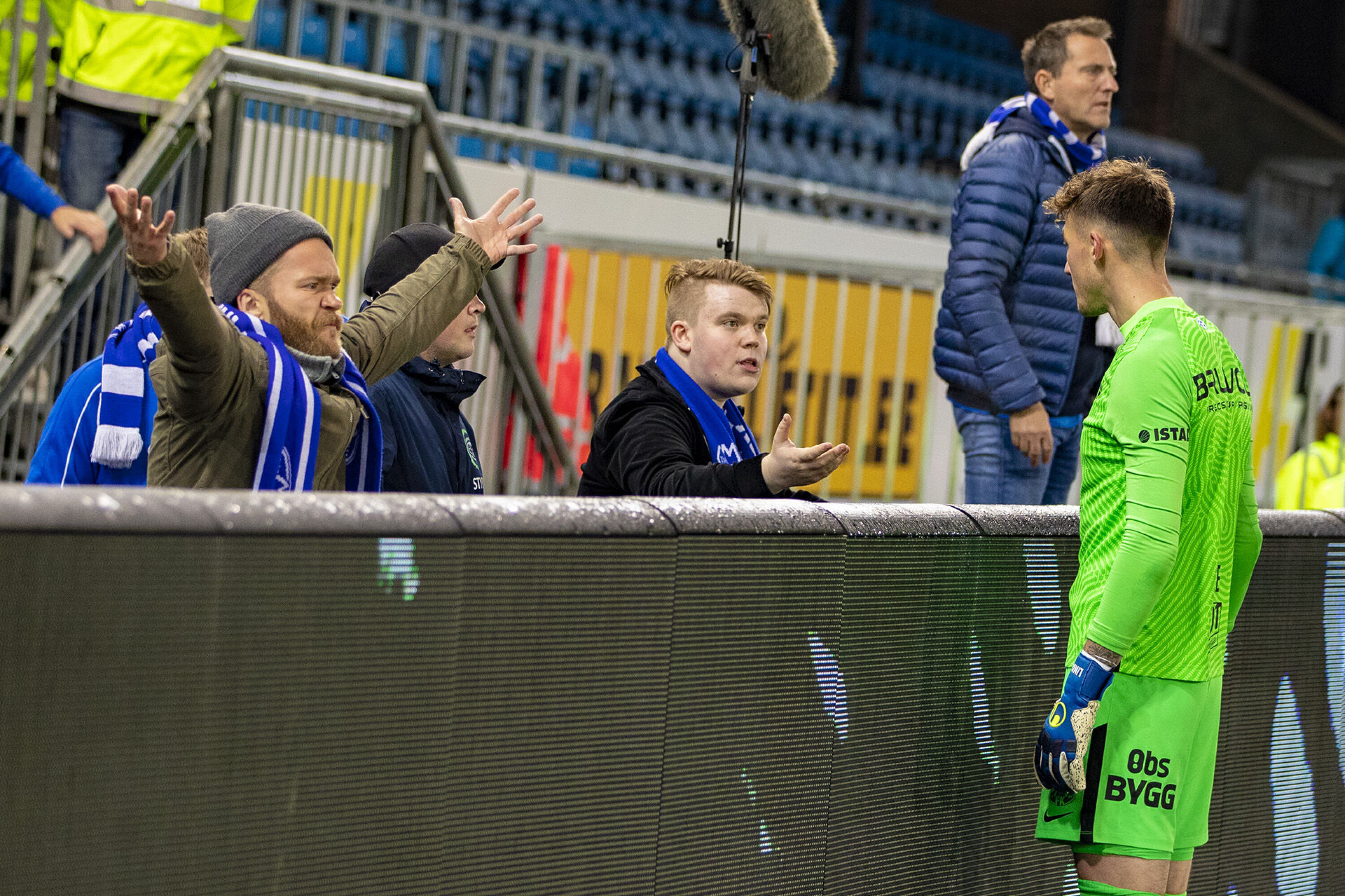 Molde-spillerne hudflettet av egen fans etter ydmykelsen