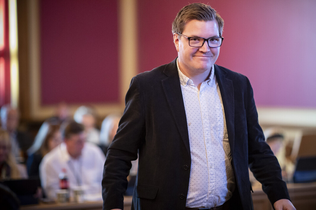 FERDIG SOM AP-TOPP: Eivind Knudsen (32) gir som gruppeleder i Drammen Ap. FERDIG SOM AP-TOPP: Eivind Knudsen (32) gir som gruppeleder i Drammen Ap.