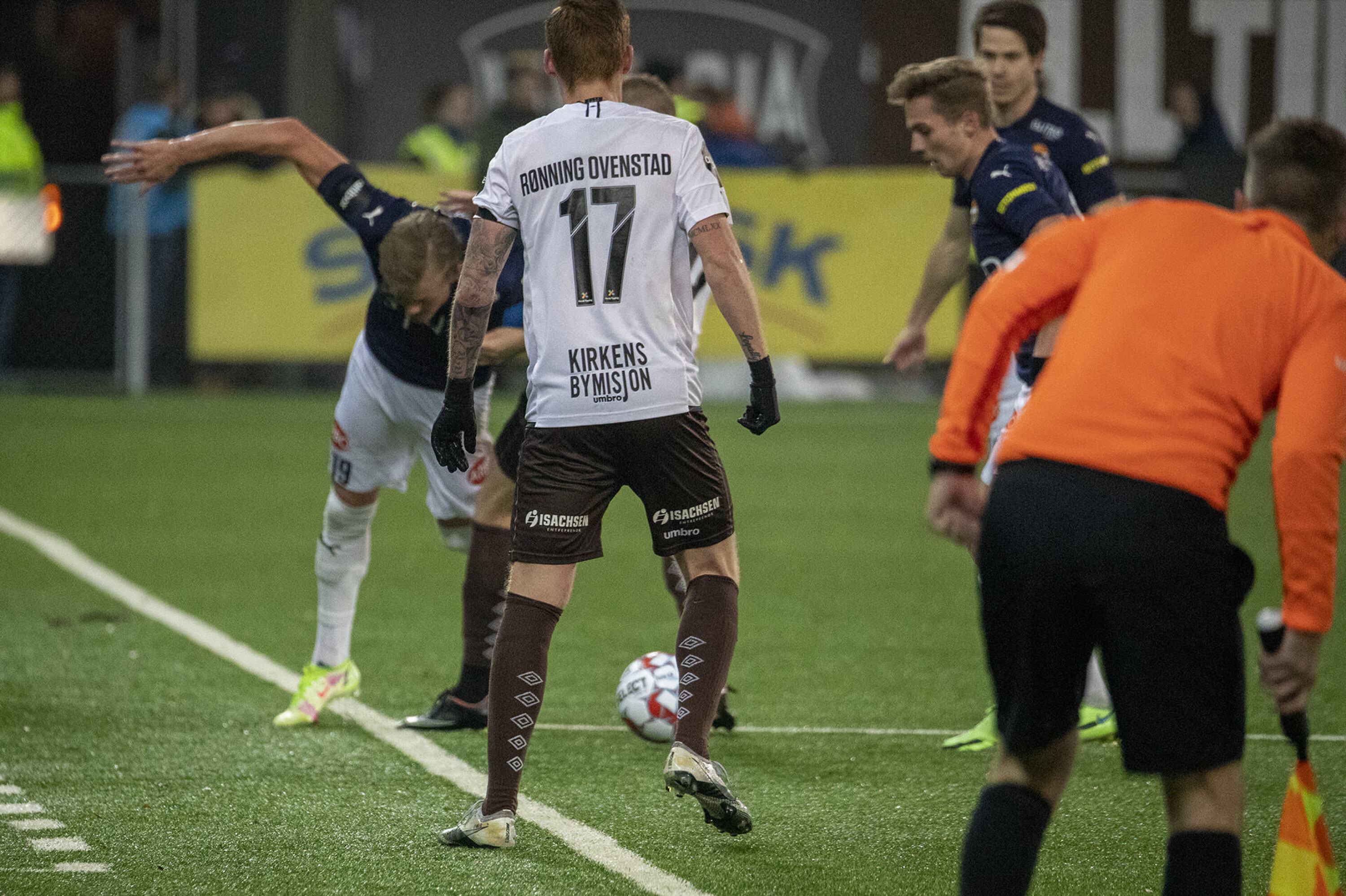 Her smalt det under Ælv Classico: Hakket før masseslagsmål!