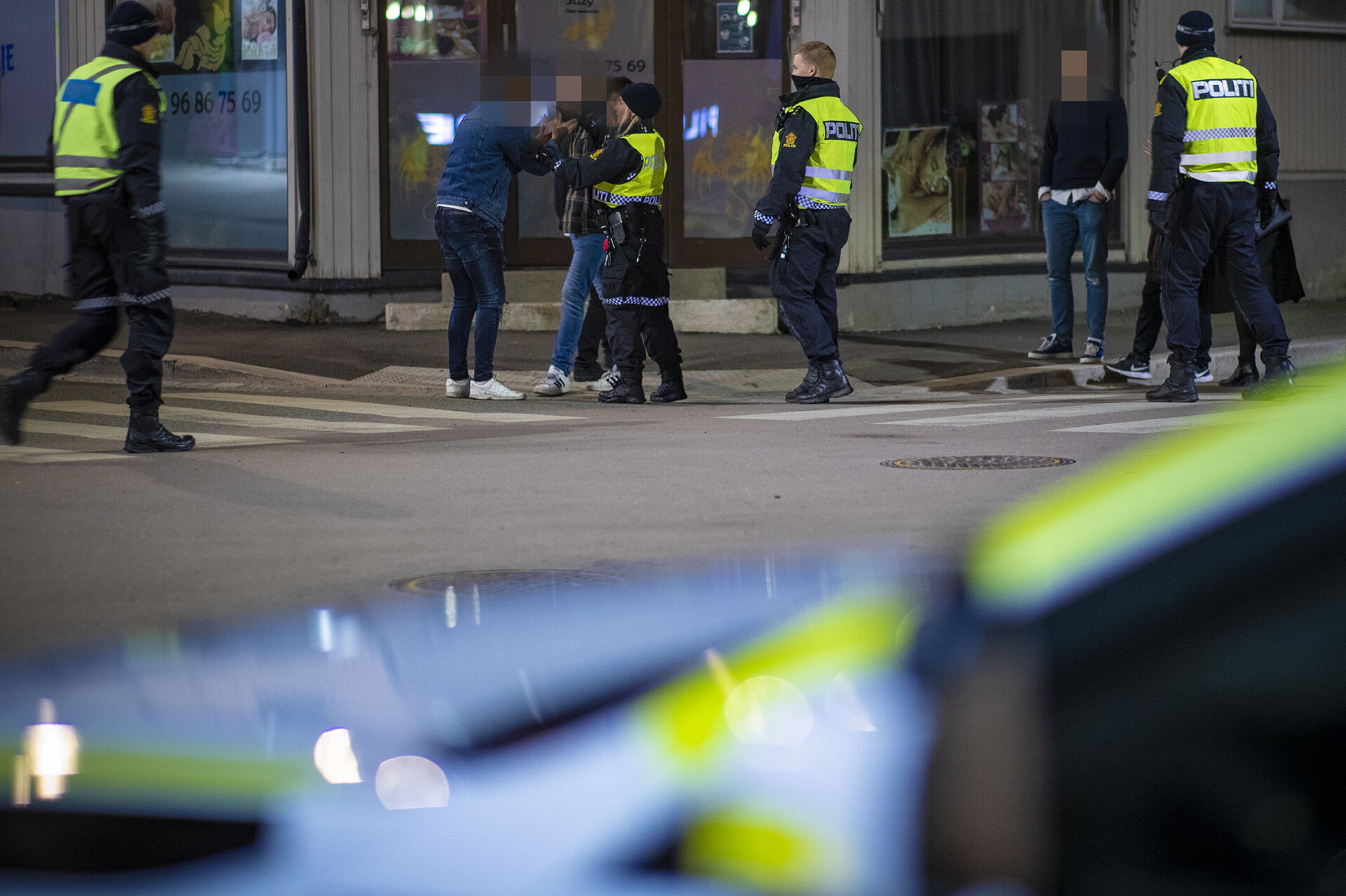 ALVORSPRAT PÅ VEI HJEM: Nattens andre melding på kort tid fra området Øvre Storgate, hvor en av de impliserte fraksjonene var involvert i bråk for andre gang etter stengetid.