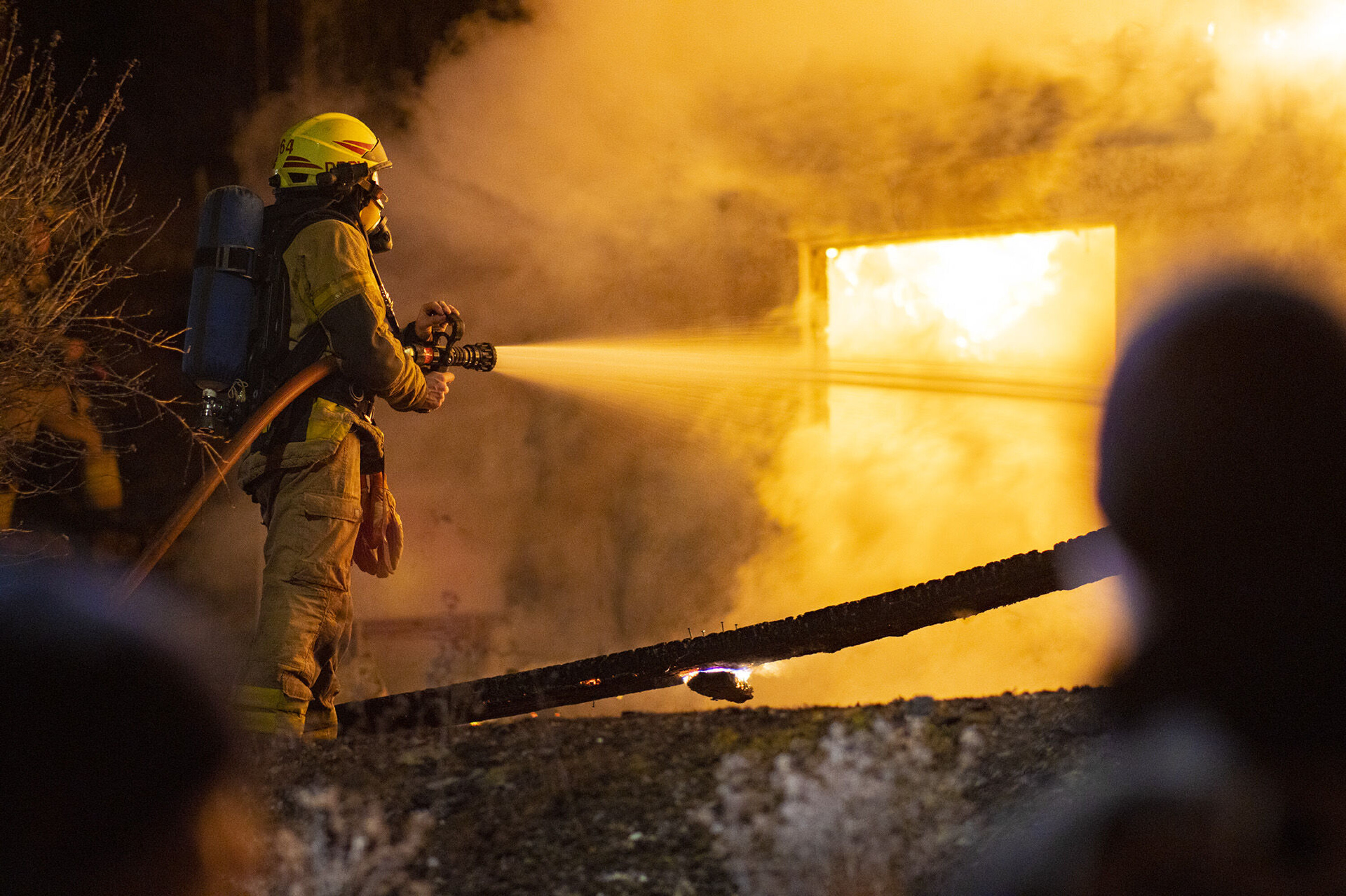 Enebolig totalt nedbrent