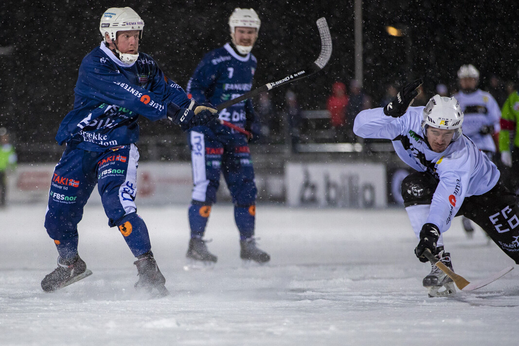 KRUTT I KØLLA: Drammens Even Thiseth skjøt SSK-forsvaret nesten i fillebiter på hjemmebane. KRUTT I KØLLA: Drammens Even Thiseth skjøt SSK-forsvaret nesten i fillebiter på hjemmebane.