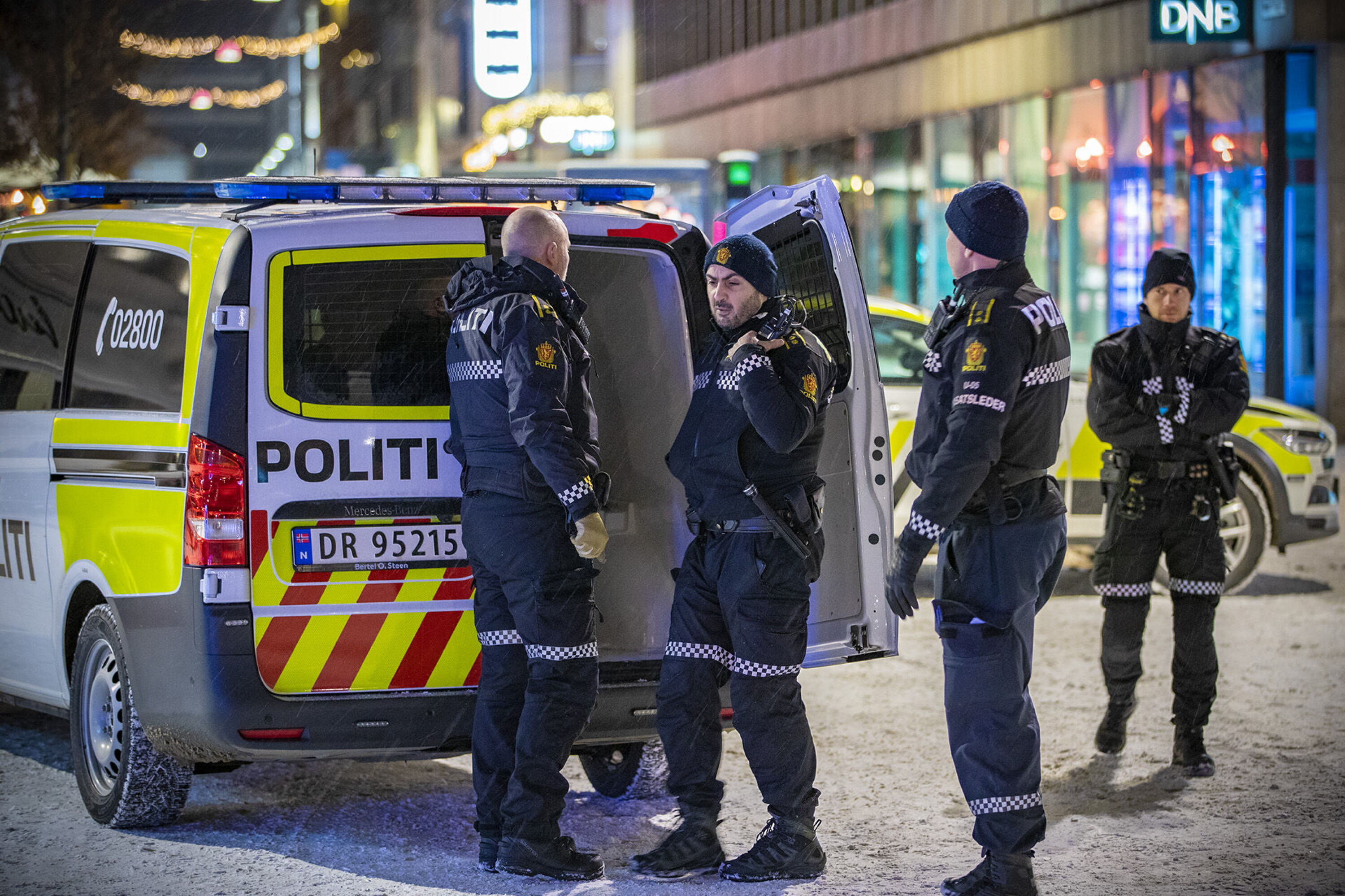 Corona-skrekken skremte julebords-gjestene - men ikke bråkmakerne