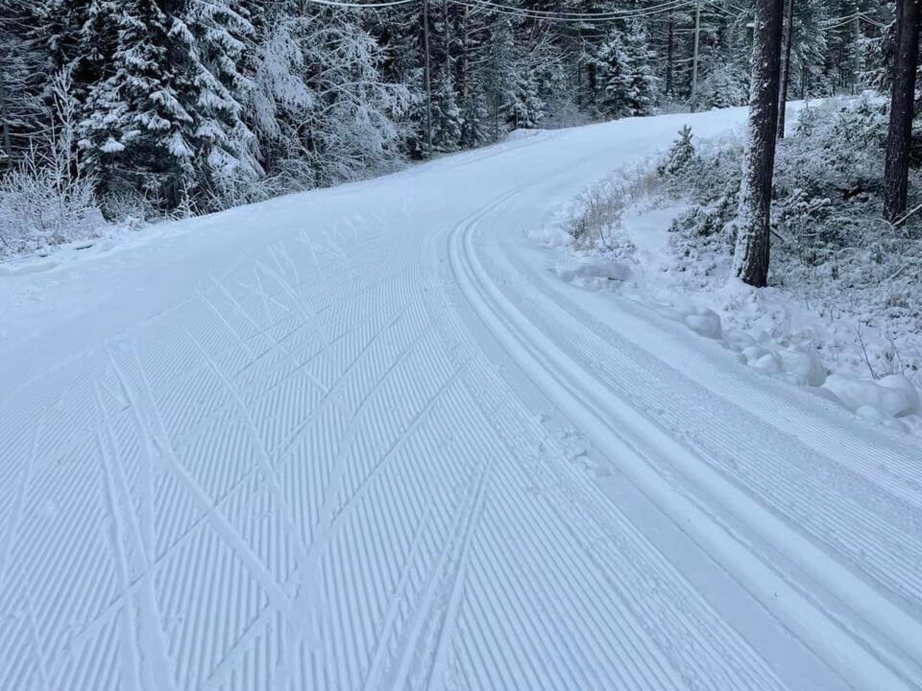 Nå ligger skiløypene klare på byens tak