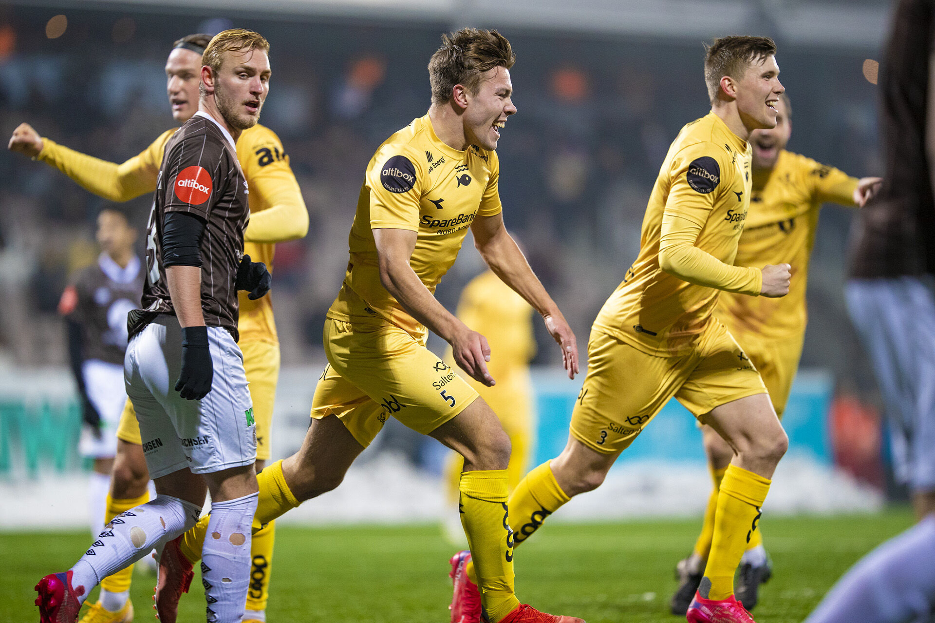 SJANSELØSE: Mjøndalen tapte 3-0 mot seriemester Bodø/Glimt foran 3050 (!) tilskuere i Mjøndalen.