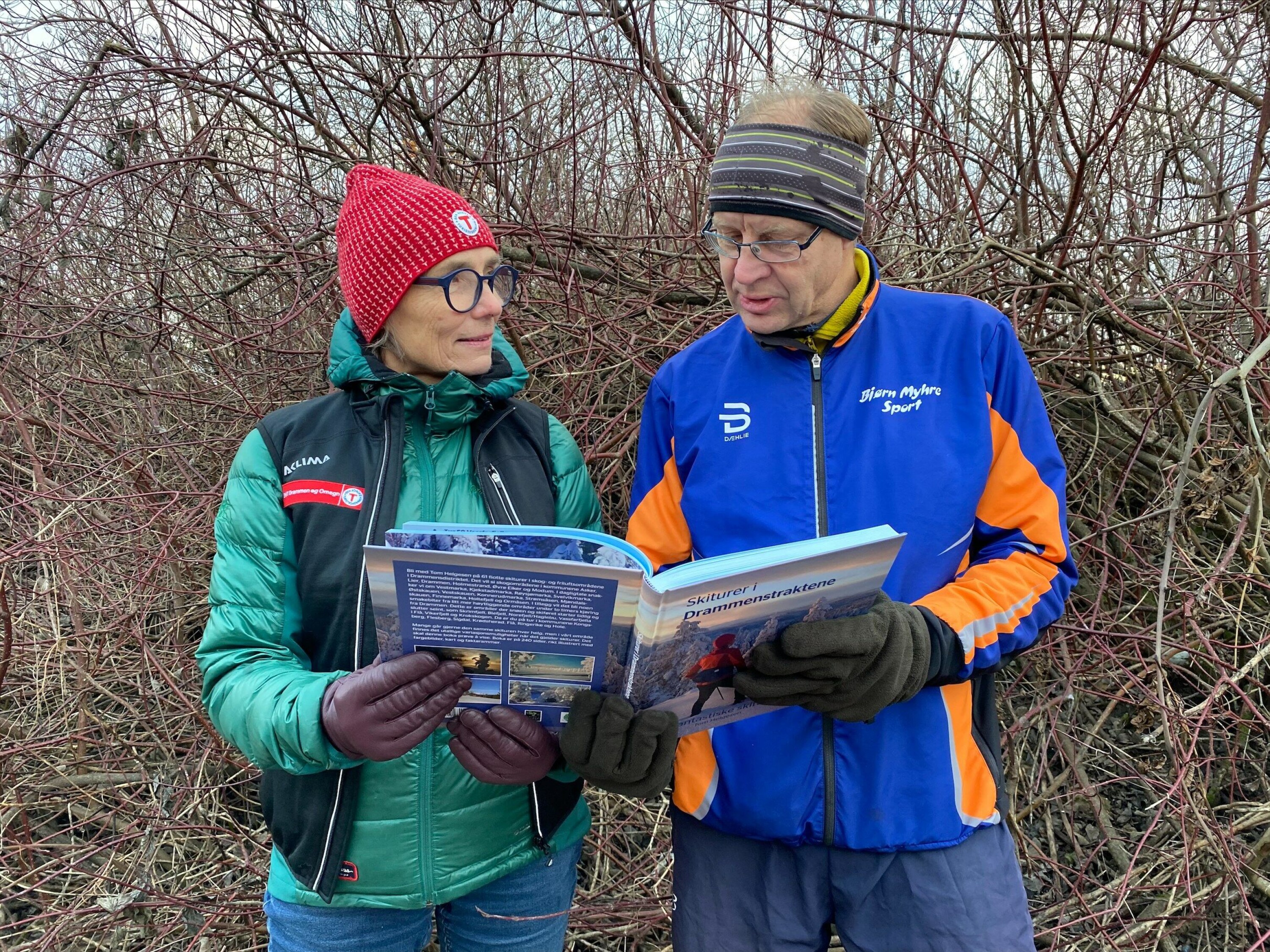 BOK-SAMARBEID: Styreleder i DNTD, Linda Verde, og forfatter Tom Helgesen, har samarbeidet om boka, som er en flott guide til alle med skiinteresse i drammensområdet.
