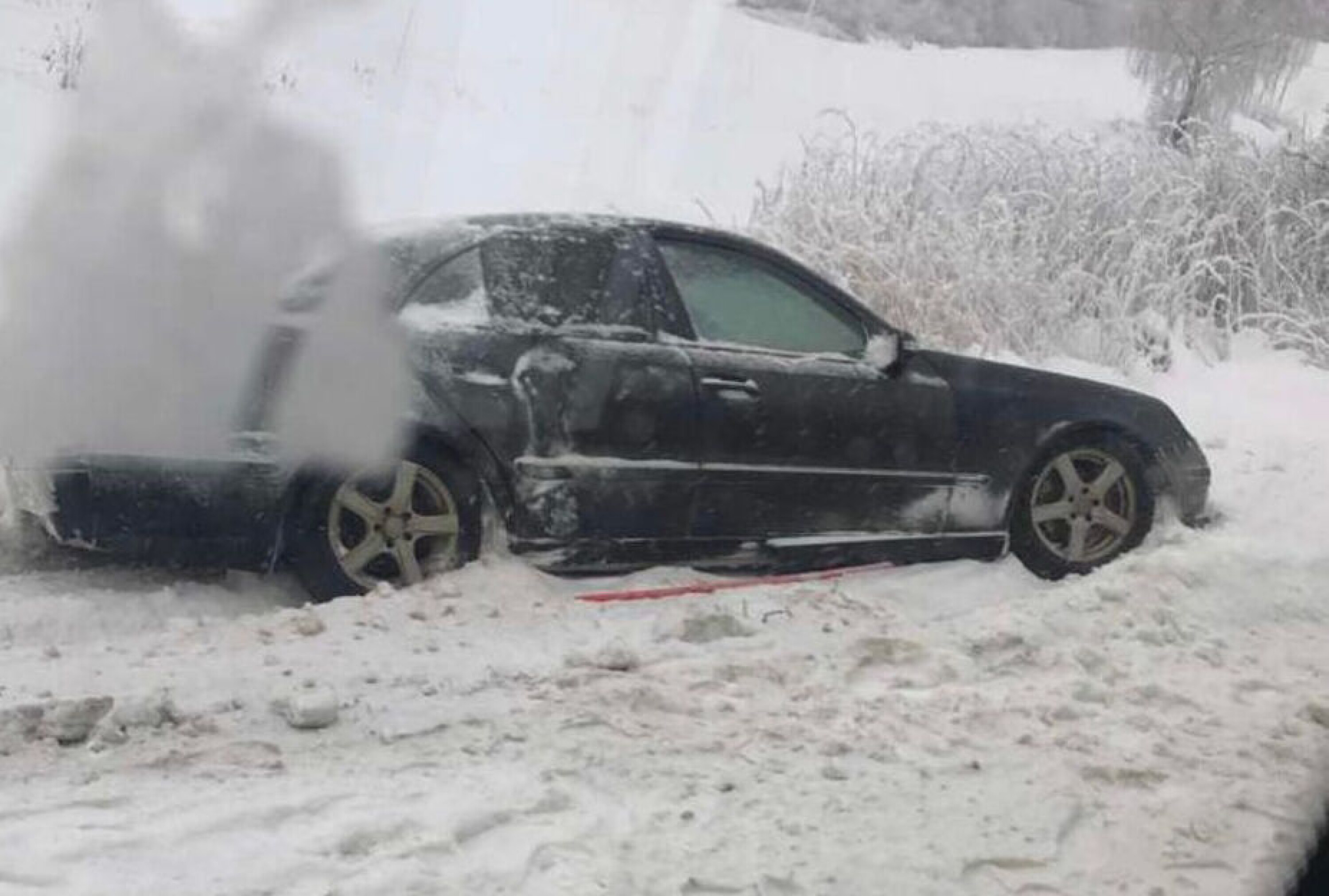 Havnet på taket: - La bilen stå!