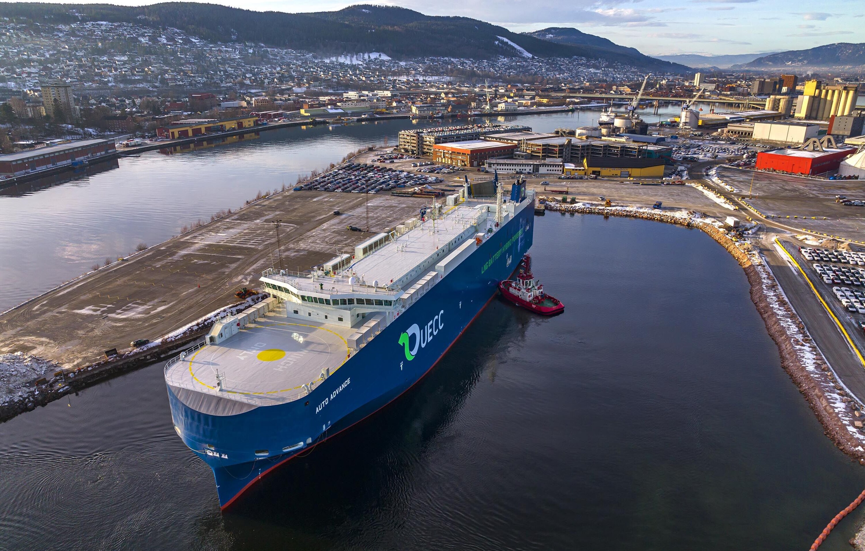 Verdens mest miljøvennlige bilbåt la jomfruturen til Drammen