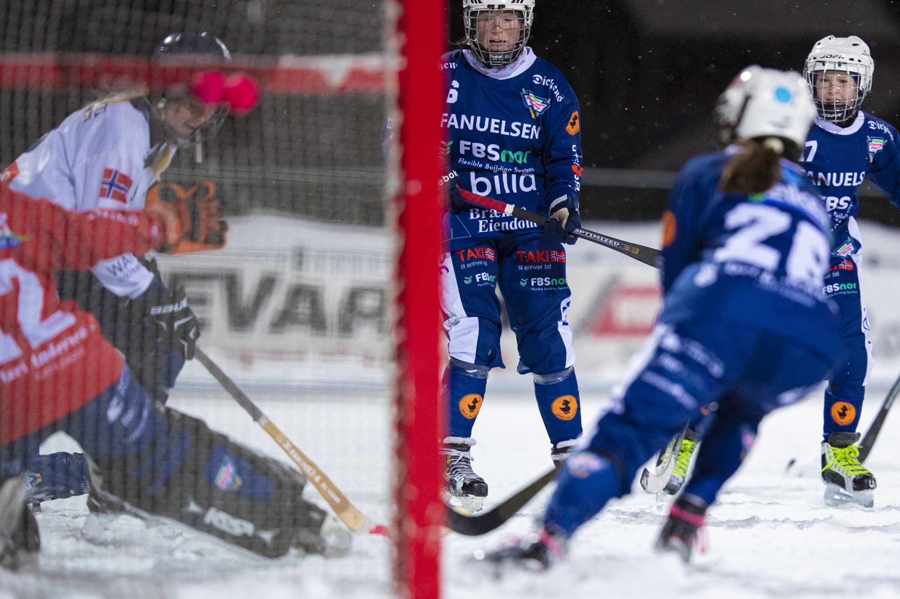 NM-exit for Drammens bandydamer - nå venter VM for flere av spillerne
