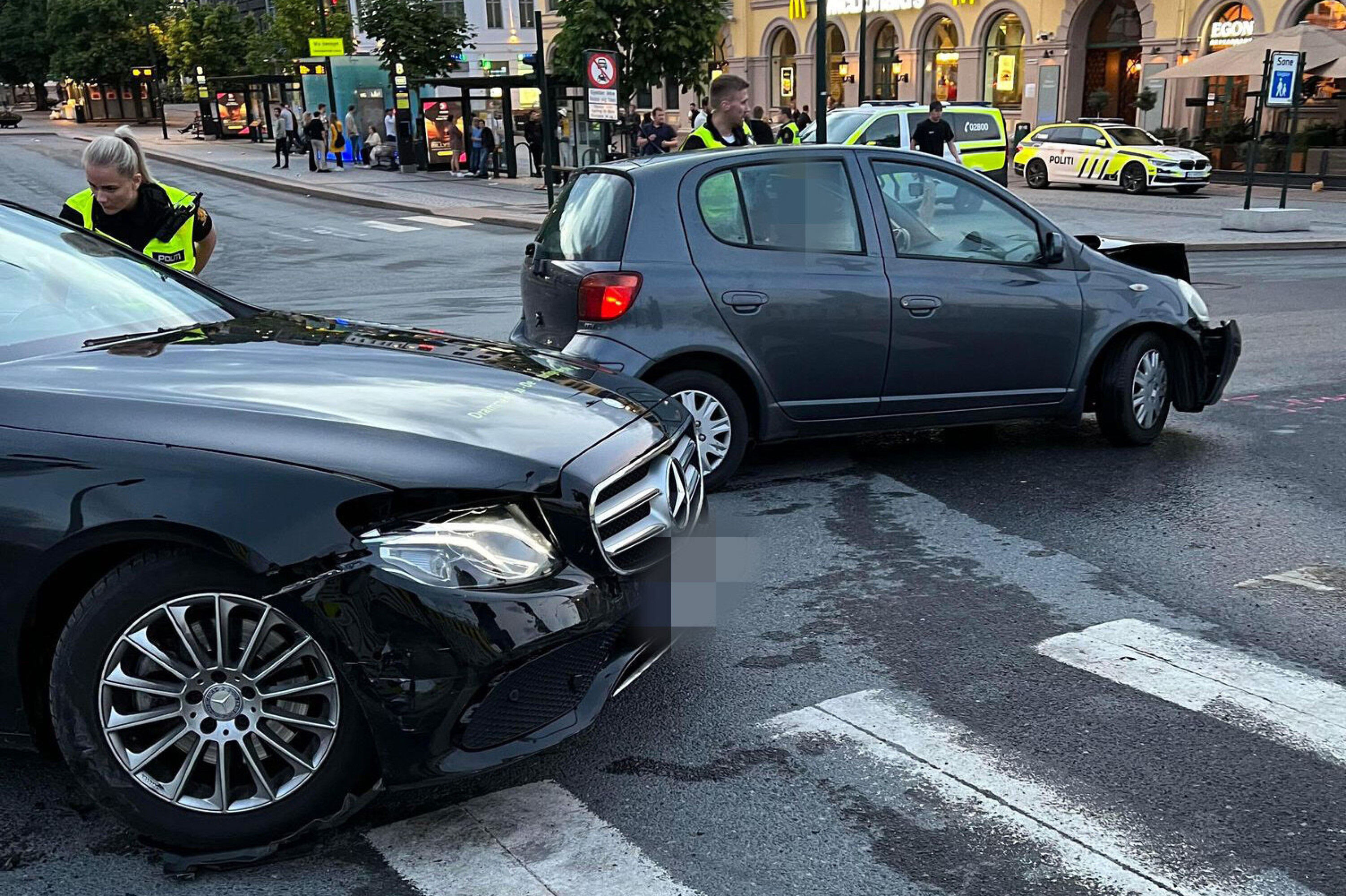 Taxi brøt vikeplikten - forårsaket trafikkulykke