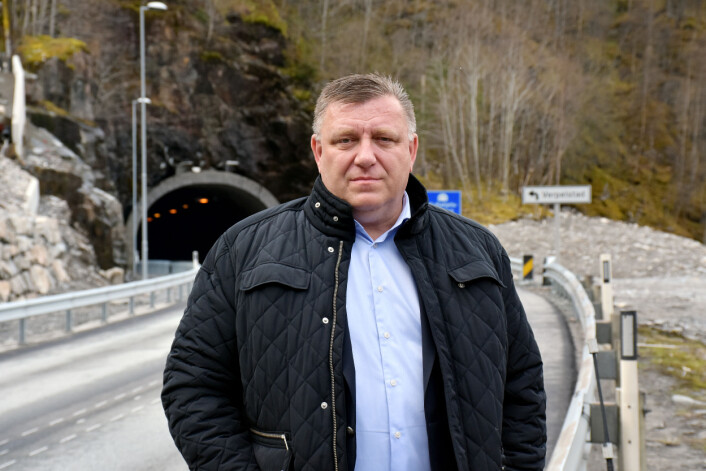 <span class=" italic" data-lab-italic_desktop="italic"><span class=" font-weight-bold" data-lab-font_weight_desktop="font-weight-bold">FORTVILER:</span>– Norge har for tiden enorme ekstrainntekter, og noe av dette forventer vi at brukes på å redde en næring rammet av konsekvenser langt utenfor vår kontroll, sier administrerende direktør i NLF, Geir A. Mo.</span> <span class=" italic" data-lab-italic_desktop="italic"><span class=" font-weight-bold" data-lab-font_weight_desktop="font-weight-bold">FORTVILER:</span>– Norge har for tiden enorme ekstrainntekter, og noe av dette forventer vi at brukes på å redde en næring rammet av konsekvenser langt utenfor vår kontroll, sier administrerende direktør i NLF, Geir A. Mo.</span>