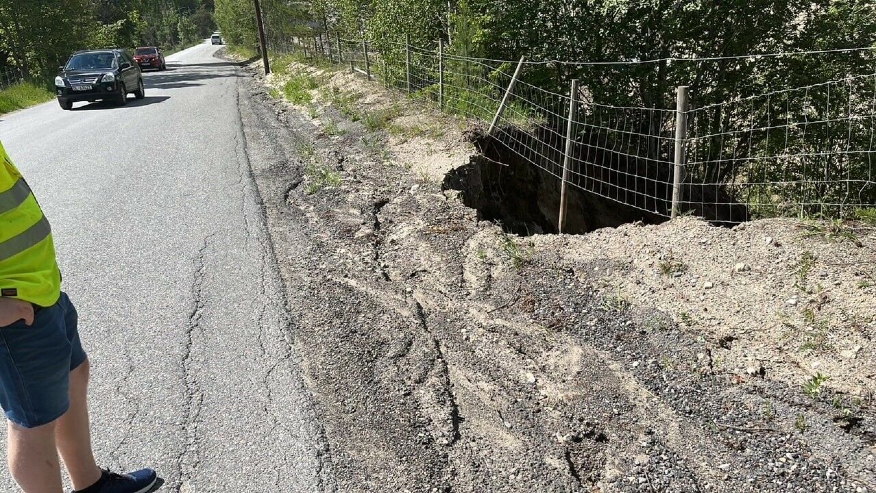 Lier: Stenger gate etter jordras