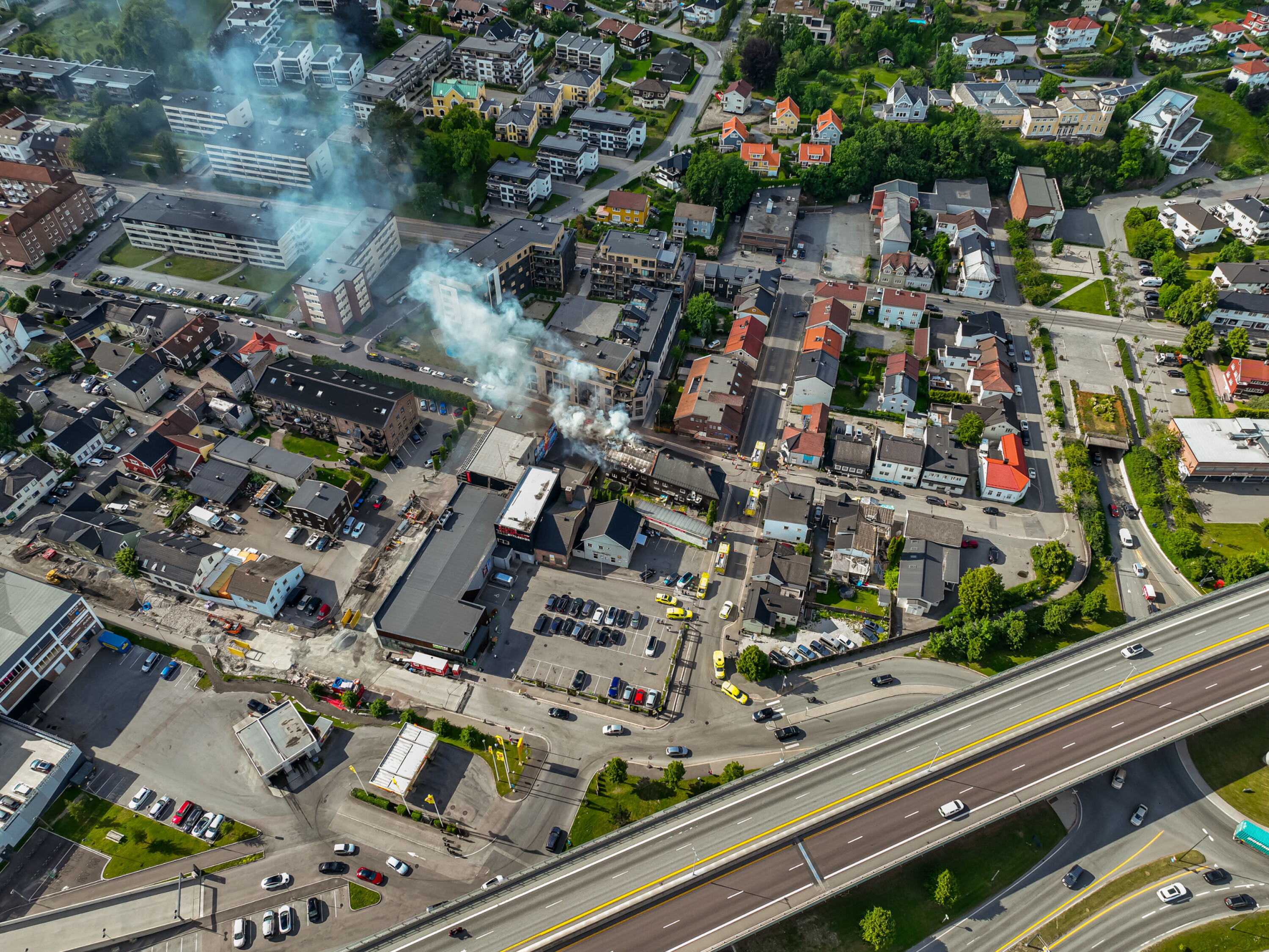 Brann på Brakerøya: - Sett løpende vekk fra stedet