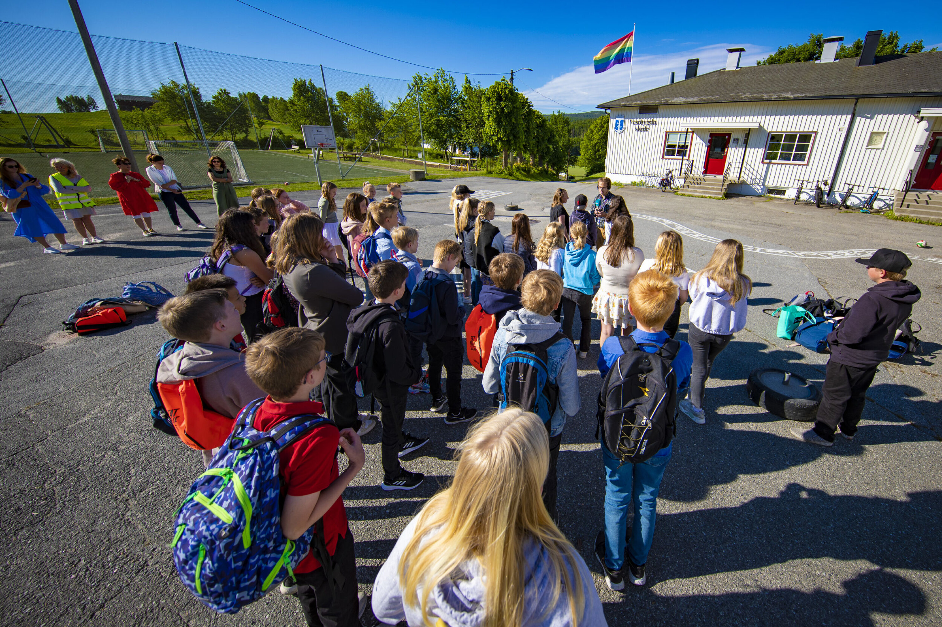 Vestbygda-elevene fikk synge for hele landet