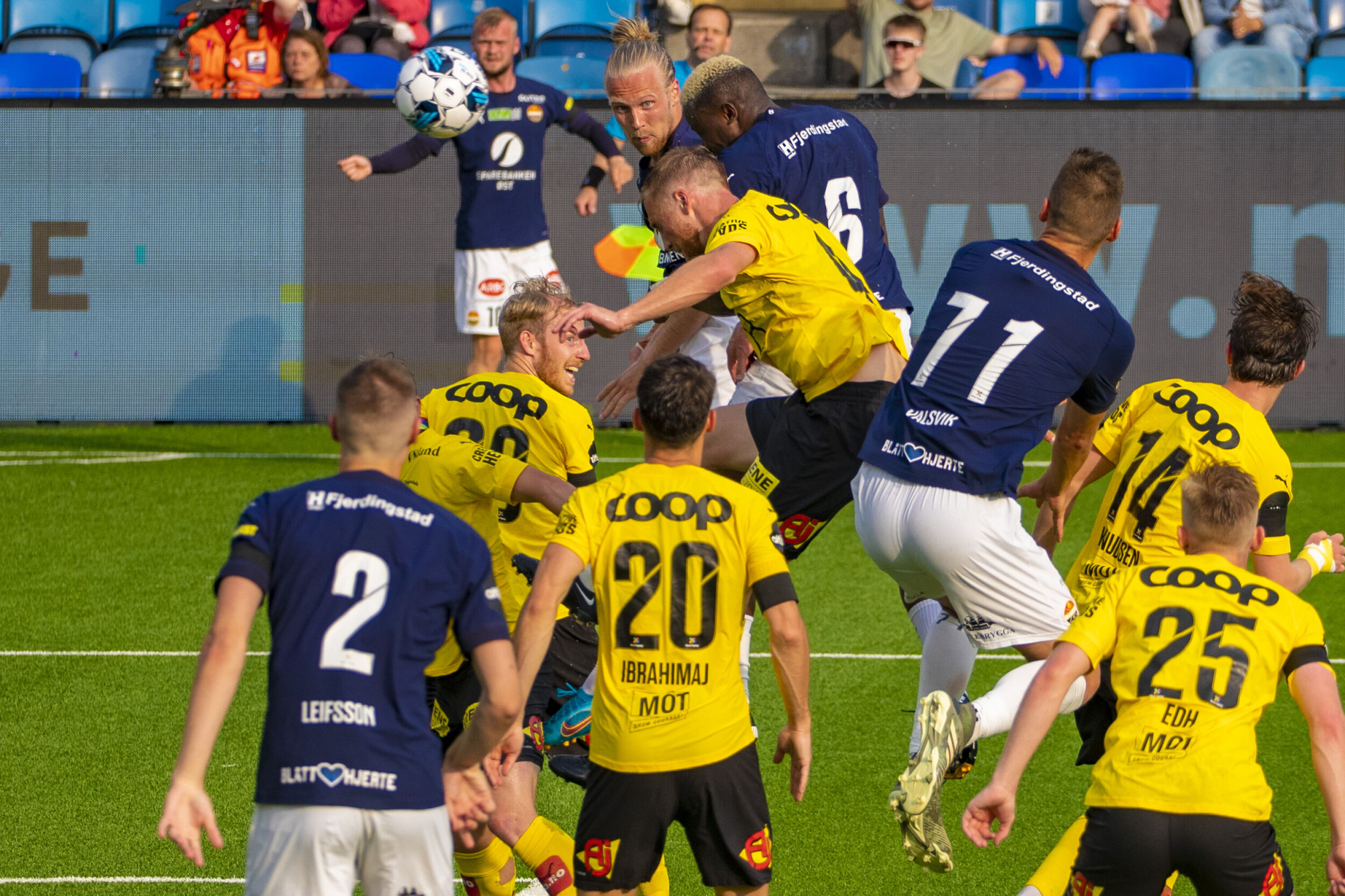 1-0: Ipalibo Jack stanget inn kampens første scoring.