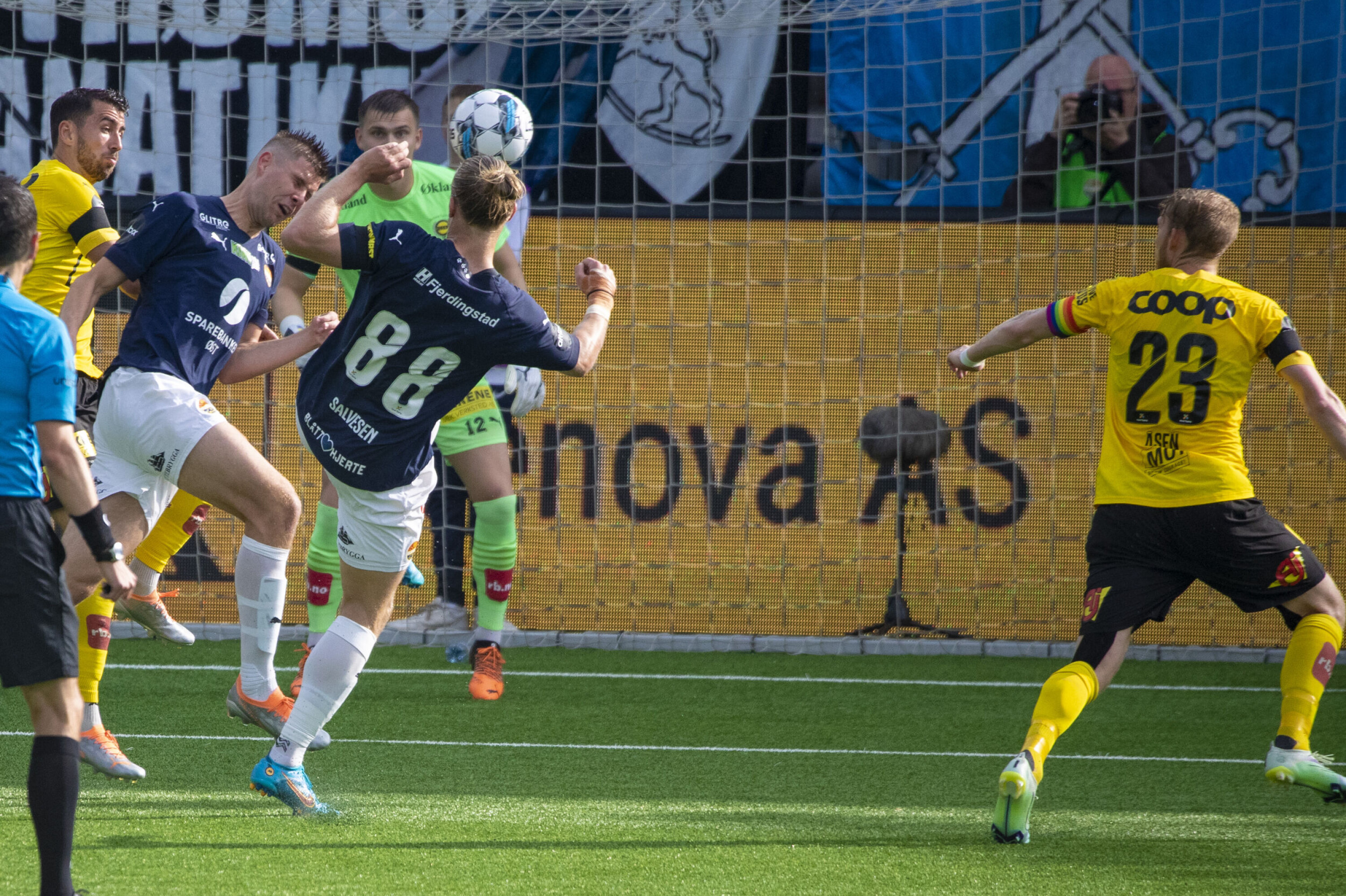 Godset reiste kjærringa - knuste serielederen 3-0