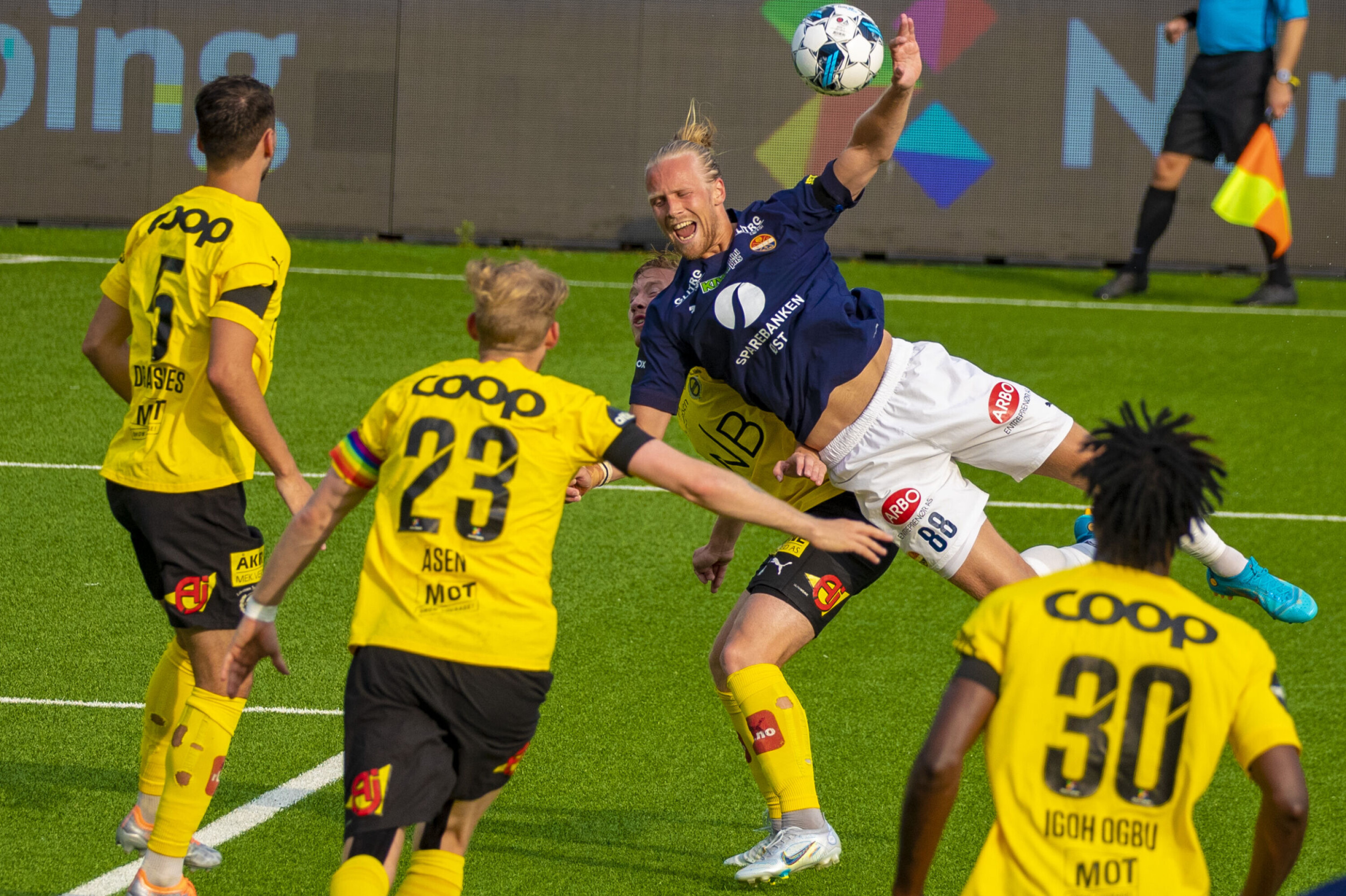 Godset reiste kjærringa - knuste serielederen 3-0