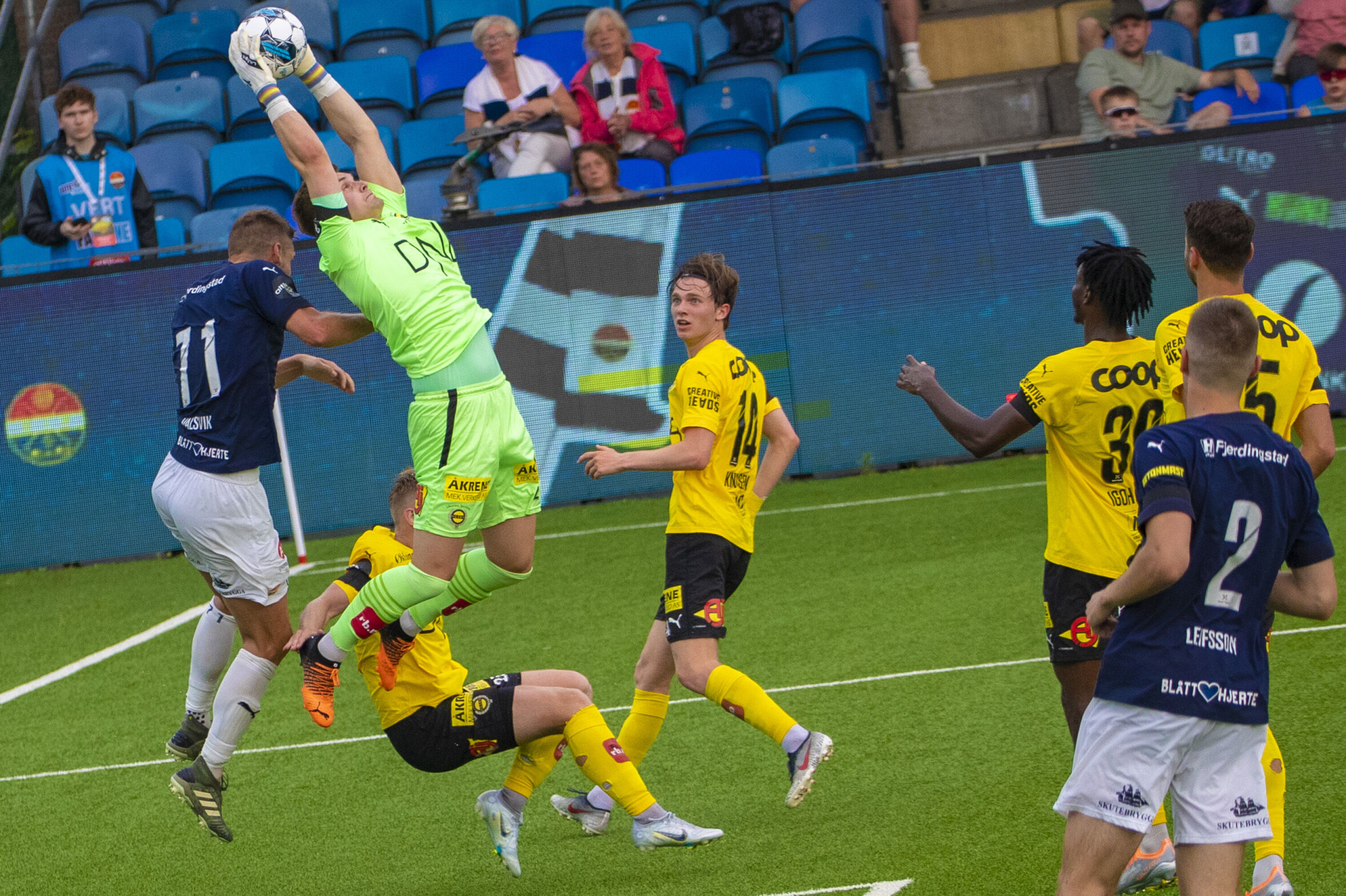 Godset reiste kjærringa - knuste serielederen 3-0