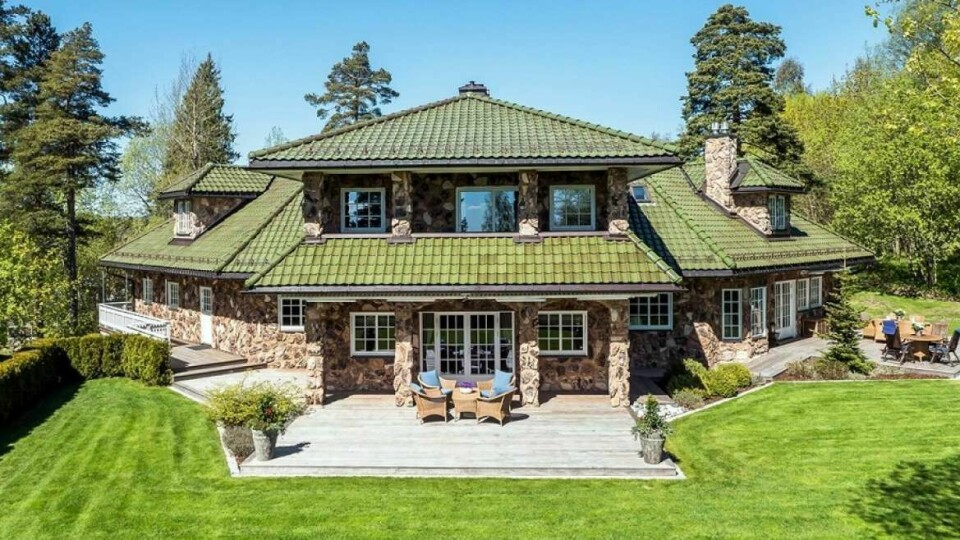 SELGES: For nærmere 17,5 millioner kroner kan dette huset bli ditt.