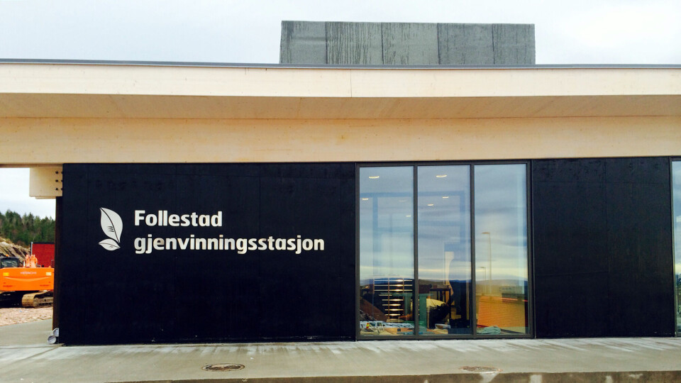 Det er også lagt vekt på at stasjonen skal være så sikker som mulig. Derfor er drifts- og publikumsarealer holdt helt atskilt. Kjøremønsteret er utformet slik at besøkende kan bruke bil og henger uten å måtte rygge.
