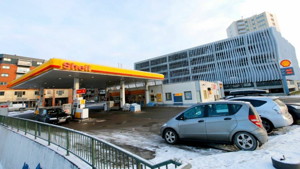 LEGGES NED: Bensinstasjonen på Strømsø stenger i løpet av året.