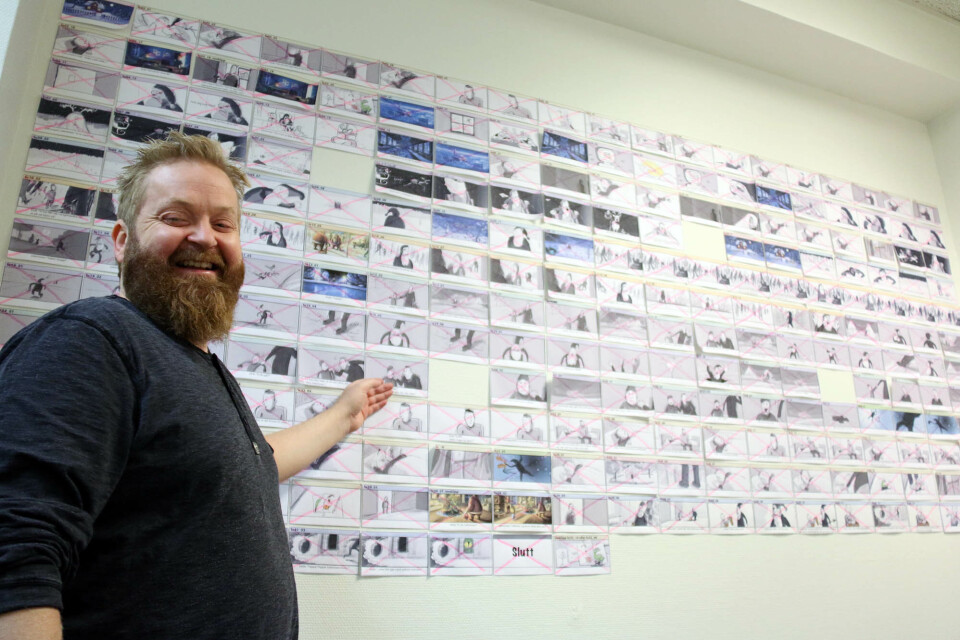 SNART I MÅL: Regissøren var svært lettet da han krysset ut siste rute på storyboardet.(FOTO: STEINAR A. WEDVIK / DRM24)