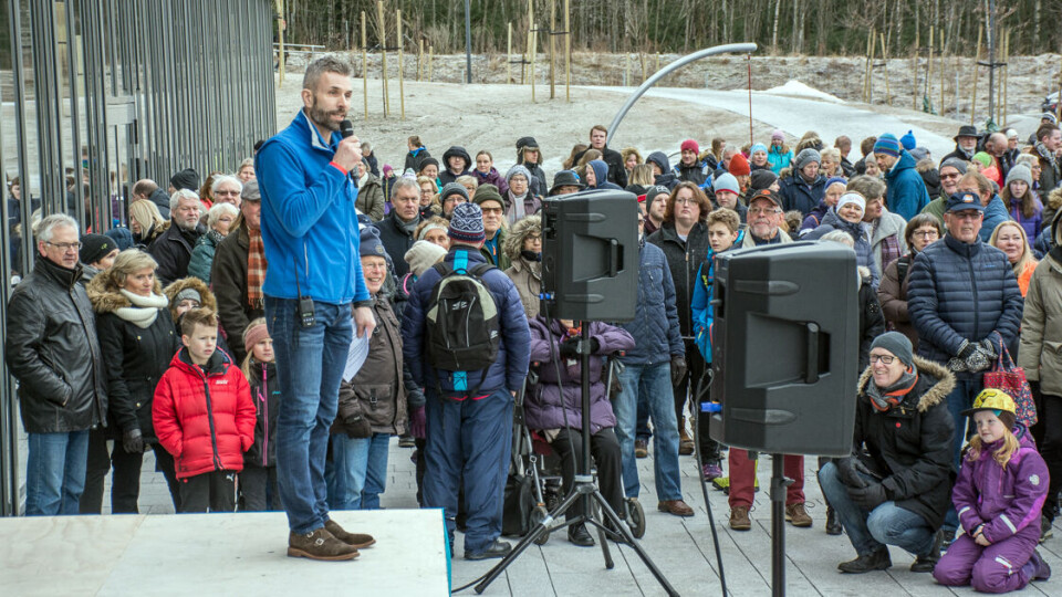 Folkefest da Røykenbadet åpnet