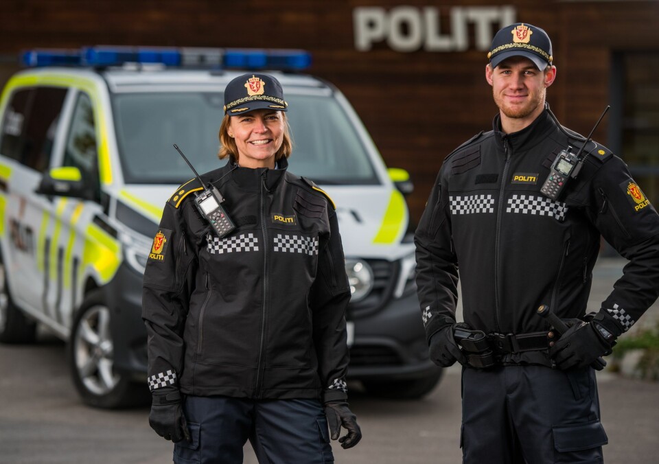 Slik er politiets nye uniformsjakker