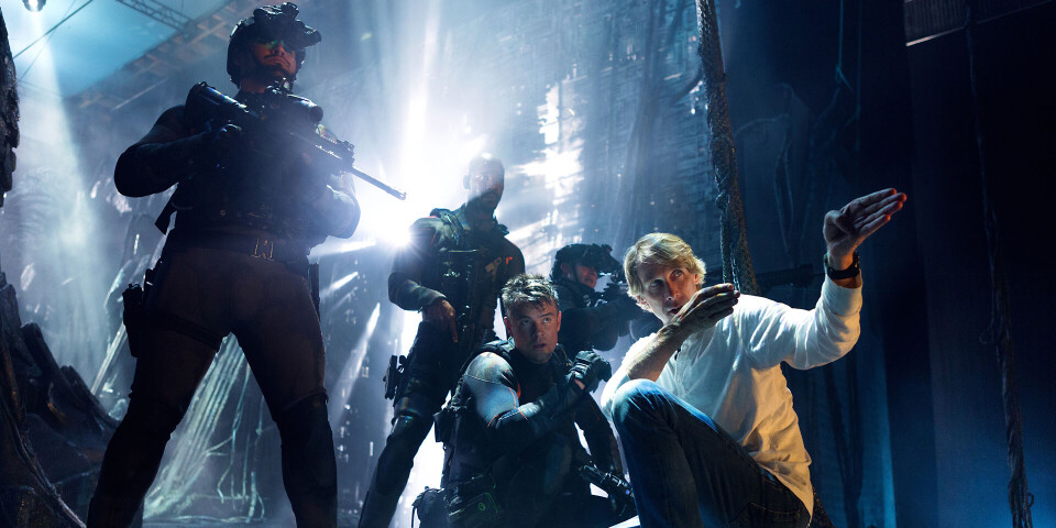 Soldater i kampmodus med Josh Duhamel i en samtale med Michael Bay