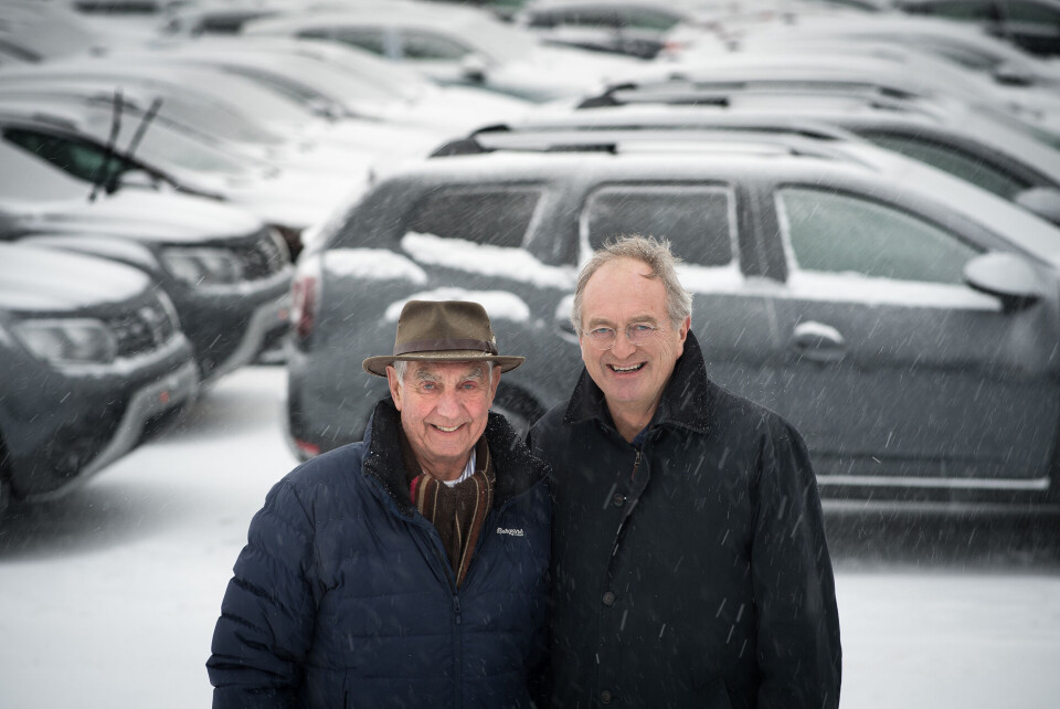 REKORD-DUO: Styreformann Johan Baumann(t.v.) og havnedirektør Einar Olsen kan glede seg over nok et sterkt år ved Drammen havn med ny bilrekord og et driftsresutlat på 21 millioner kroner i 2017. (FOTO: THORBJØRN TANDBERG)