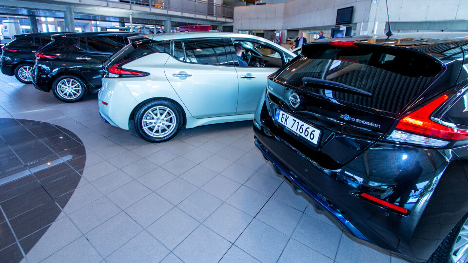 Står i kø for nye Nissan Leaf: Dag fikk den første av 6.500 forhåndssolgte