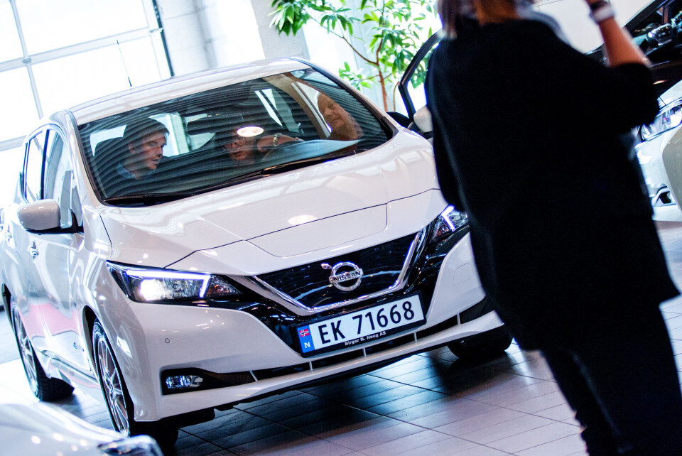 Står i kø for nye Nissan Leaf: Dag fikk den første av 6.500 forhåndssolgte