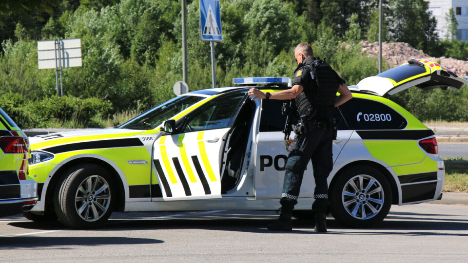 Derfor var det væpnet politi på Liertoppen