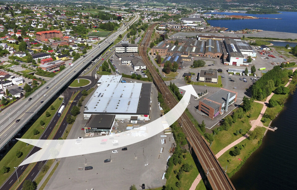 FIRE FELT: Hovedadkomsten til sykehuset blir en firefelts vei under jernbanen. Arbeidene skal koordineres med jernbanens sommerstans og står trolig klart høsten 2020.