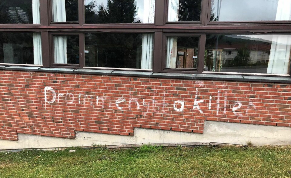 Tagget «drømmehytta-killer» på Åssiden kirke