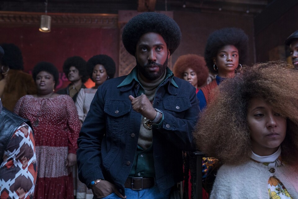 BLACK PANTHER-MØTE: De svartes behandling er et bekmørkt kapittel i amerikansk historie, her tar de til motmæle.