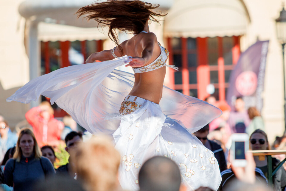 - Det er sånn internasjonal festival full av mat og dans og greier