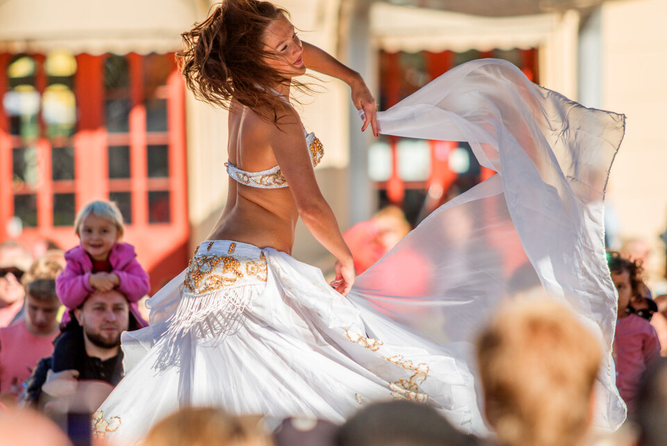 - Det er sånn internasjonal festival full av mat og dans og greier