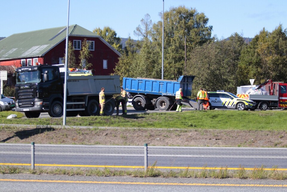 Tilhengeruhell sperret E18-påkjøringen på Kjellstad
